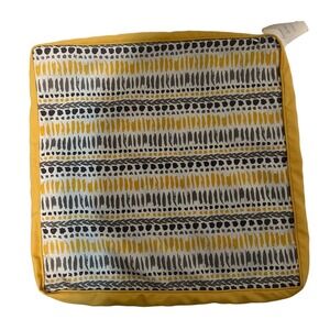 Throw Pillow Cover Marlo Lorenz 20 x 20 Yellow Gray Zip New With Tags